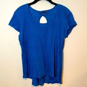 W118 Walter Baker NWOT Blue Linen “O” Back Detail Short Sleeve Tee